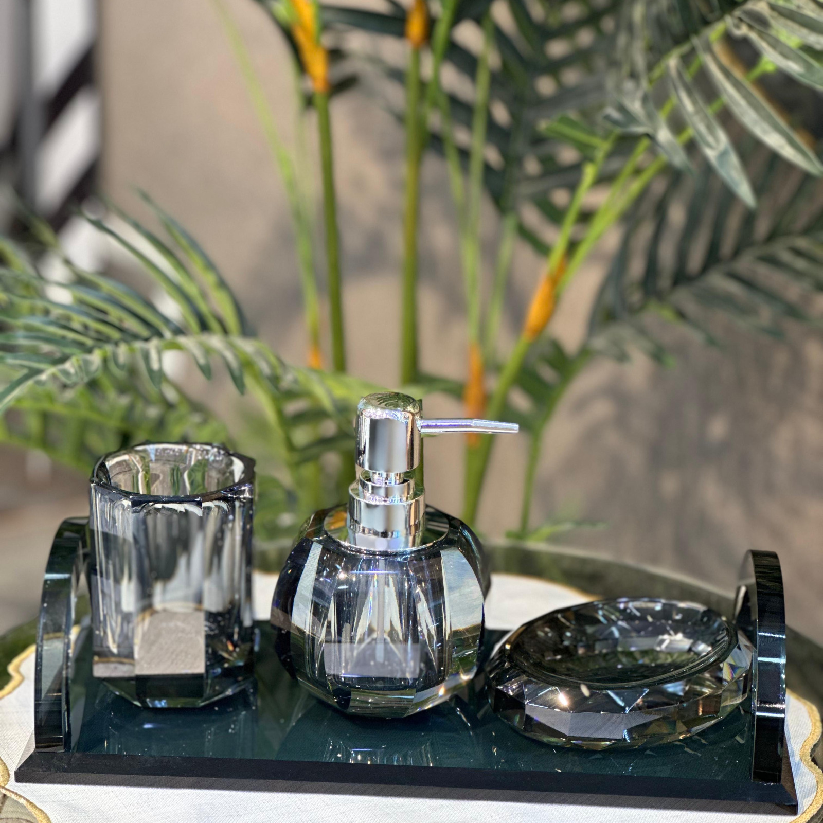 Kristal Banyo Takımı 